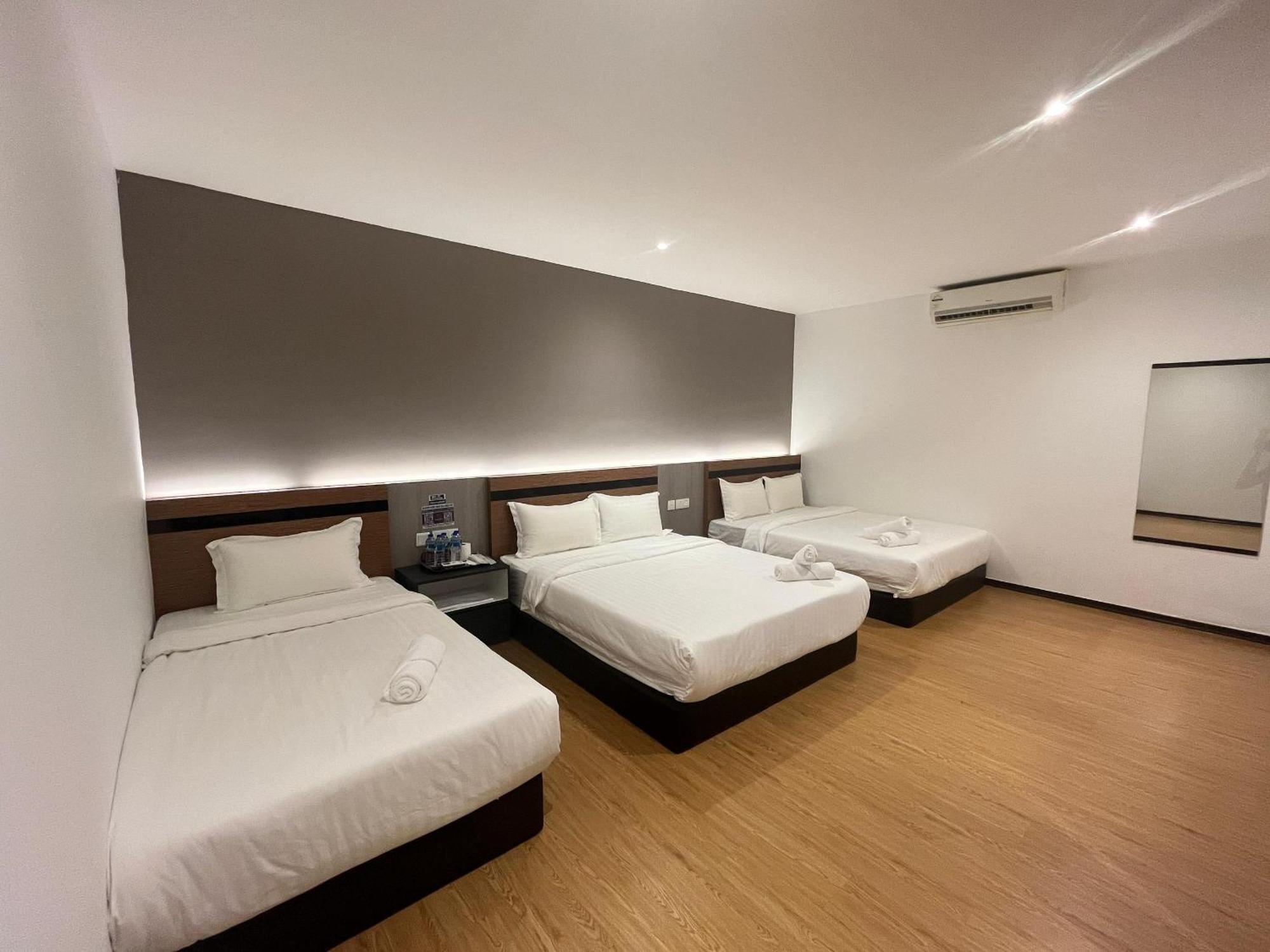 Havona Hotel - Bandar Putra Kulai - Self Check-In Extérieur photo